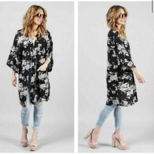 Spiritual Gangster Maya‎ Kimono Robe Black Floral One Size Fits Most
